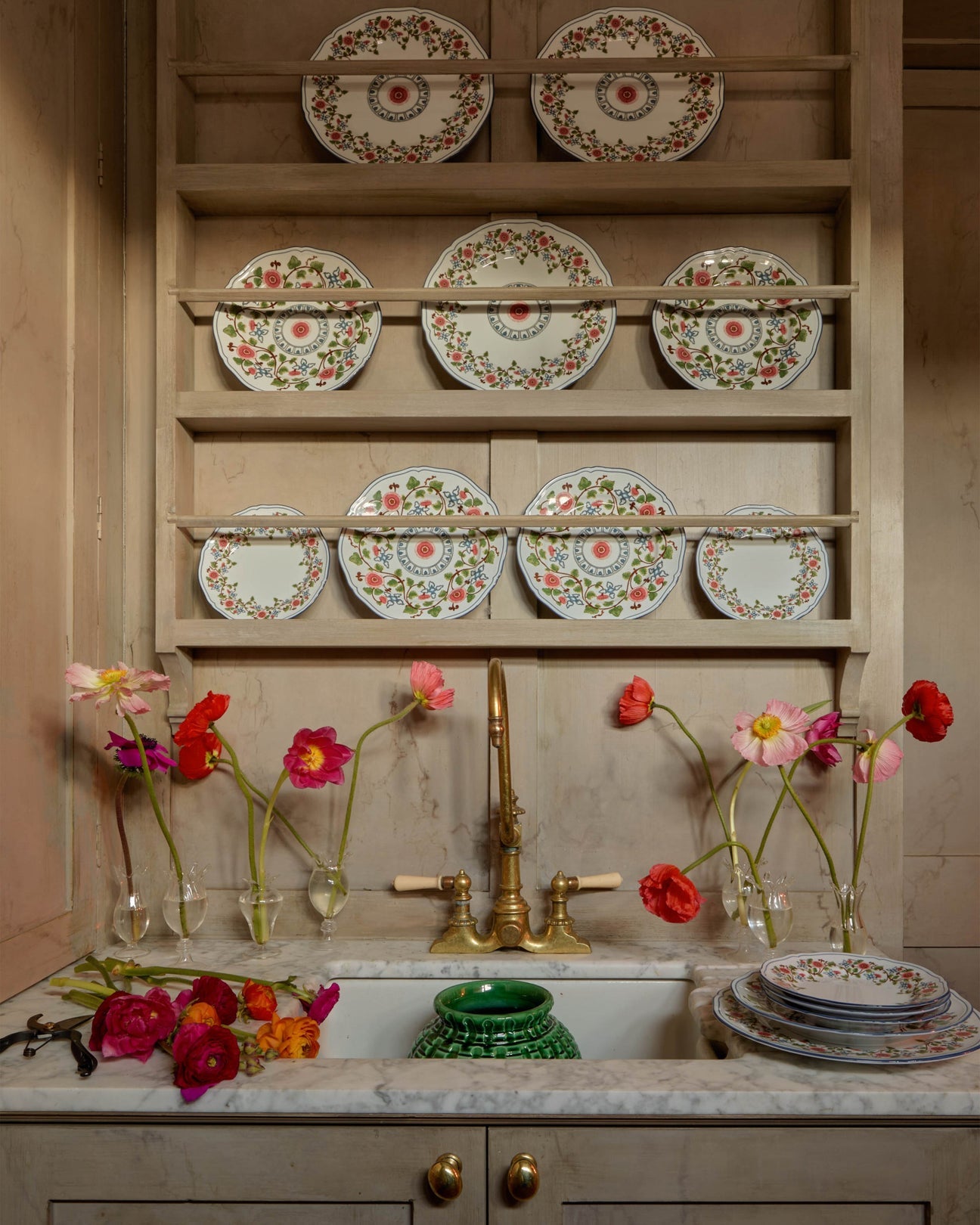 Martina Dinnerware (Various Styles)