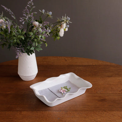 Nube Guest Towel Holder
