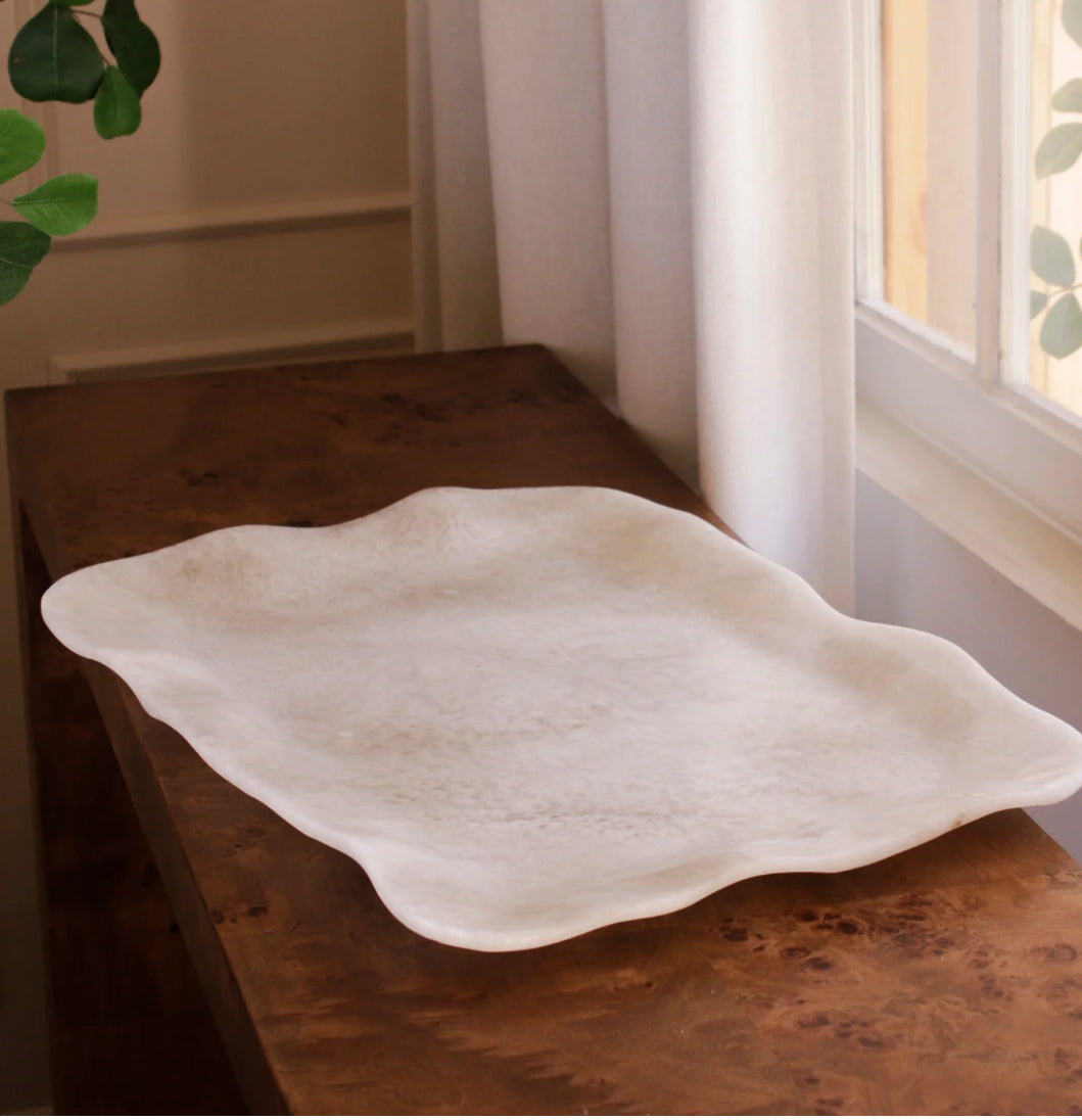 Alabaster Extra large rectangular tray (White Swirl)